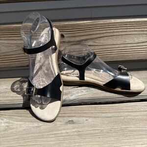GH Bass Sunjuns Strappy Flat Sandals Black LEATHER /Buckles JOANNE SZ: 9 M NWOT